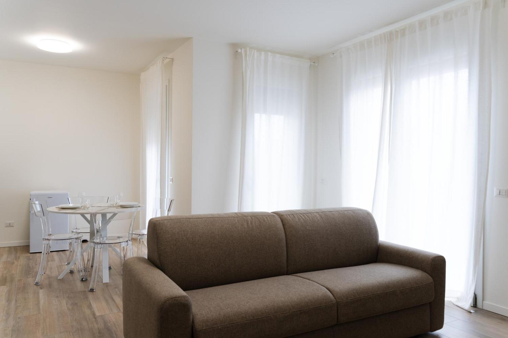 Comforthome Fiera Cornaredo Luaran gambar