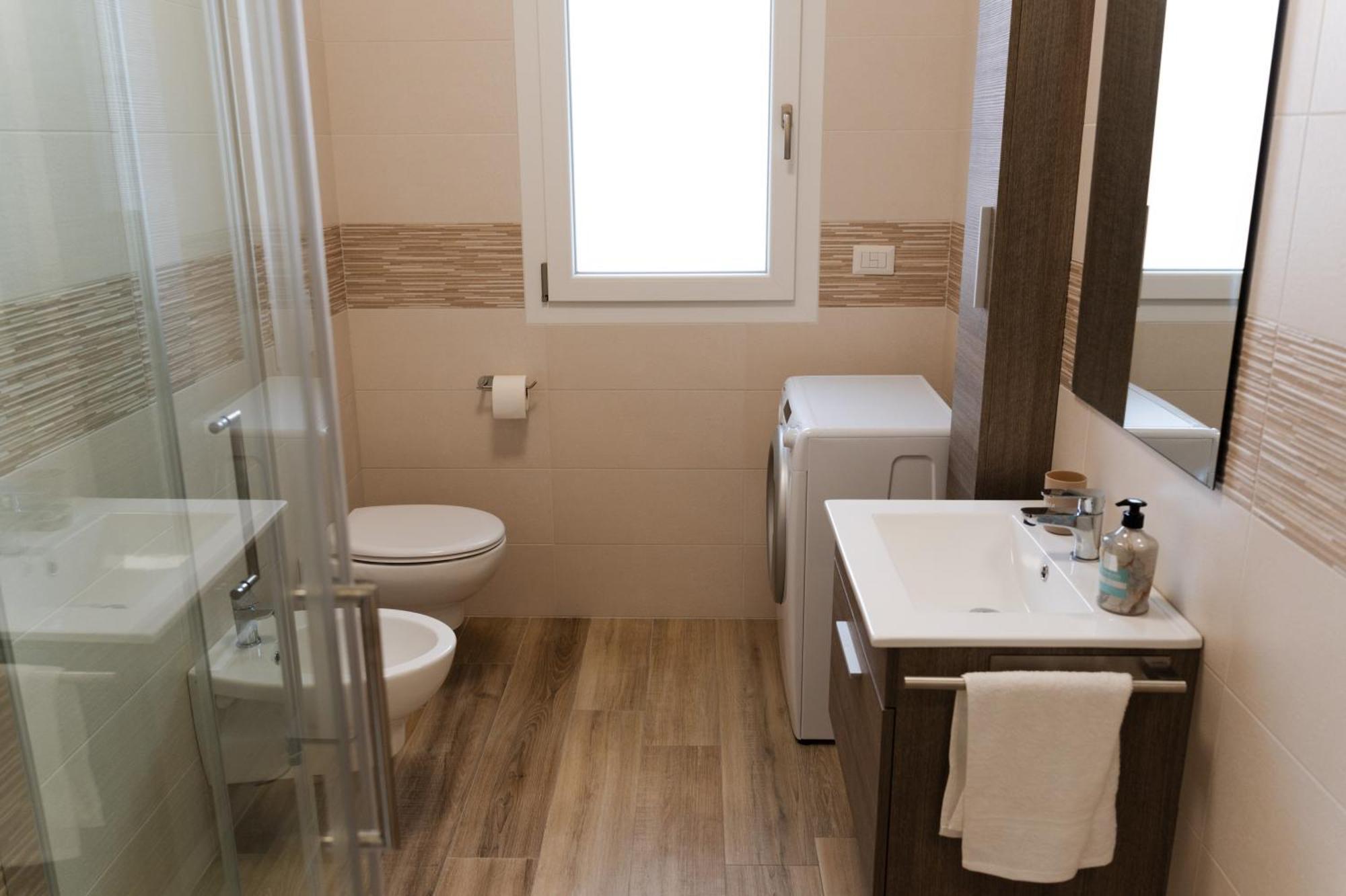 Comforthome Fiera Cornaredo Luaran gambar
